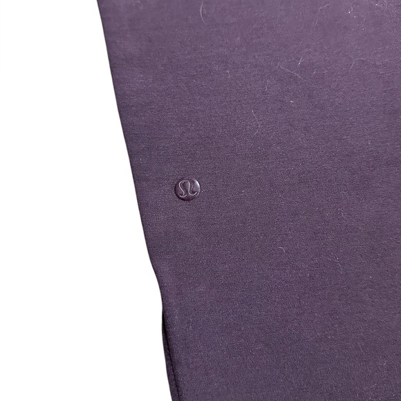 Lululemon Womens Soft Pants 5 Pocket Zip Front Tapered Leg Plum Purple Size 2 - Picture 6 of 6